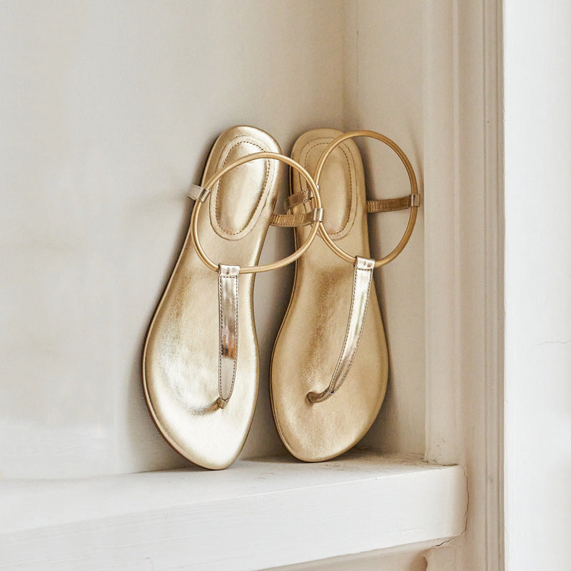 Dame elegante tofoderen med slank metallic rem design Stilla