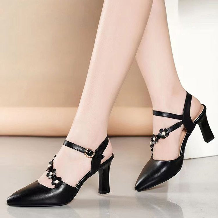 Dame Slingback-pumper med florale accenter og elegant spænde Stilla