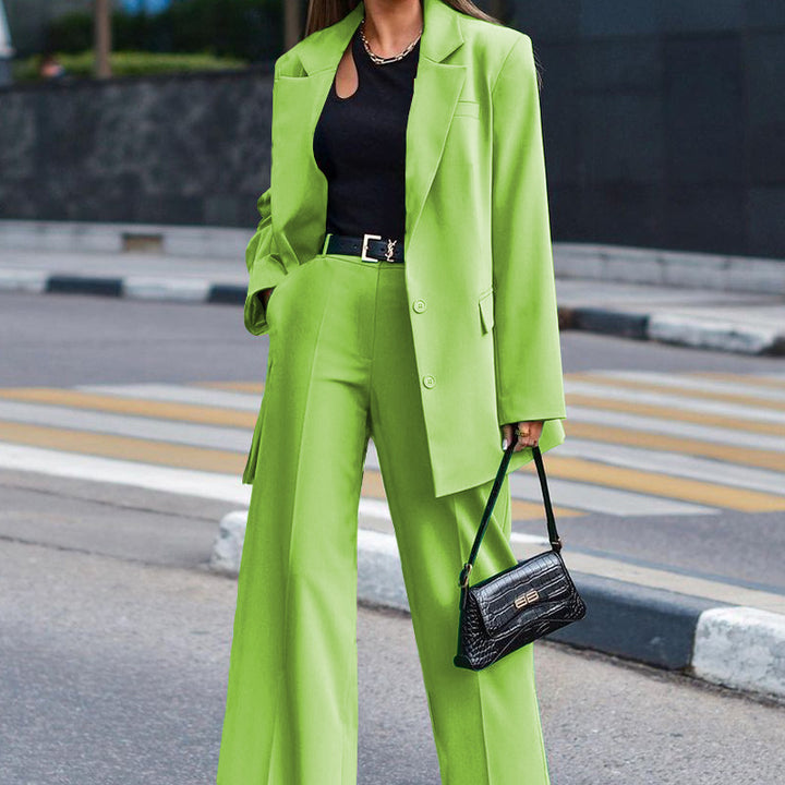 Dame Elegant og afslappet blazer-bukse sæt med bredt ben og innovative detaljer Stilla