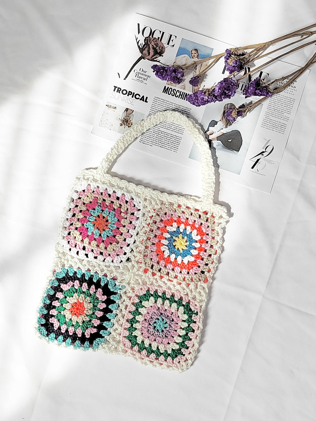 Dame hækle håndtaske i det karakteristiske granny square design Stilla