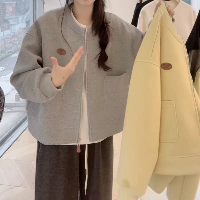 Kvinders oversized svedjakke med praktiske lommer og moderigtigt design Skovae