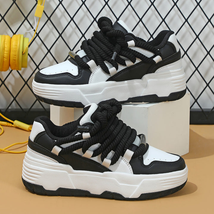 Dame Sporty Plateau-Sneakers Stilla