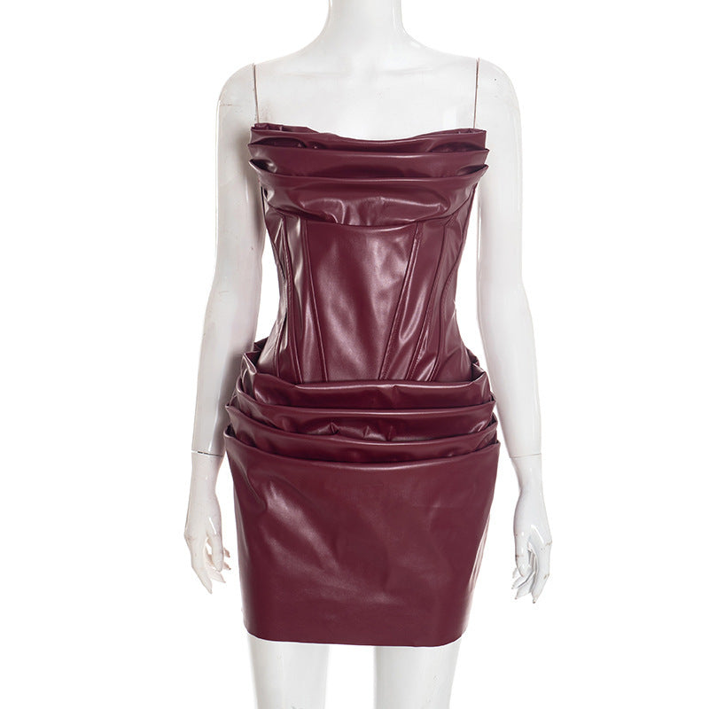 Dame Bodycon kjole lavet af kvalitets kunstlæder med elegant drapering Skovae