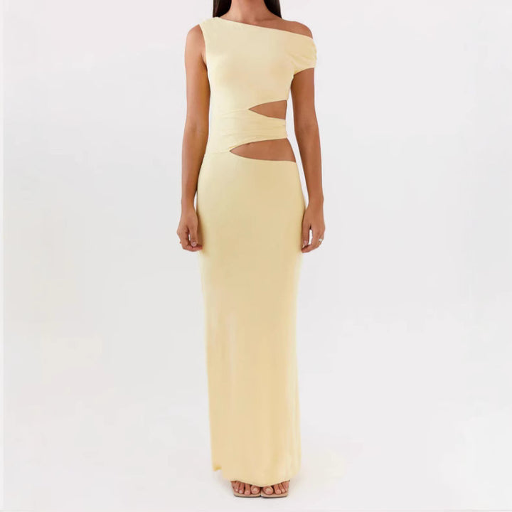 Dame Cut-Out Maxikjole med asymmetrisk design og smal split Stilla