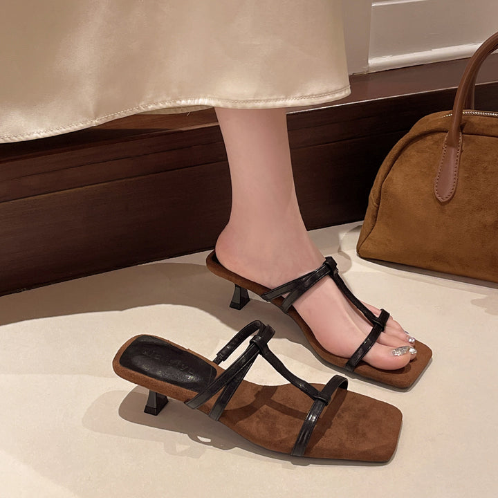 Femme Chic Strappy Kittenheels Stilla