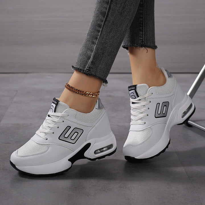 Dame Air-Cushioned Performance Sneakers Stilla