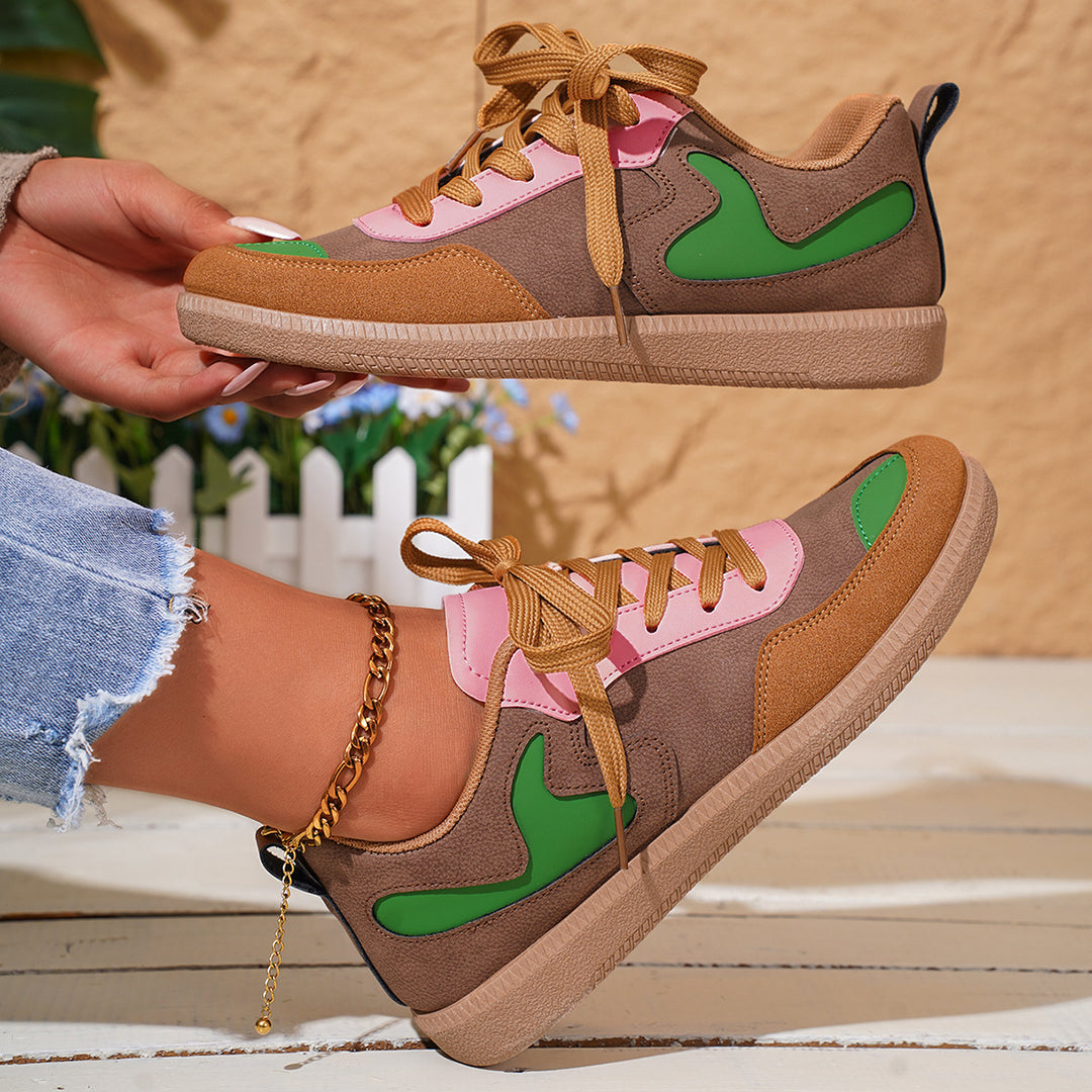 Dame Sneakers i sporty design med åndbar overfladestruktur og skridsikker sål Stilla