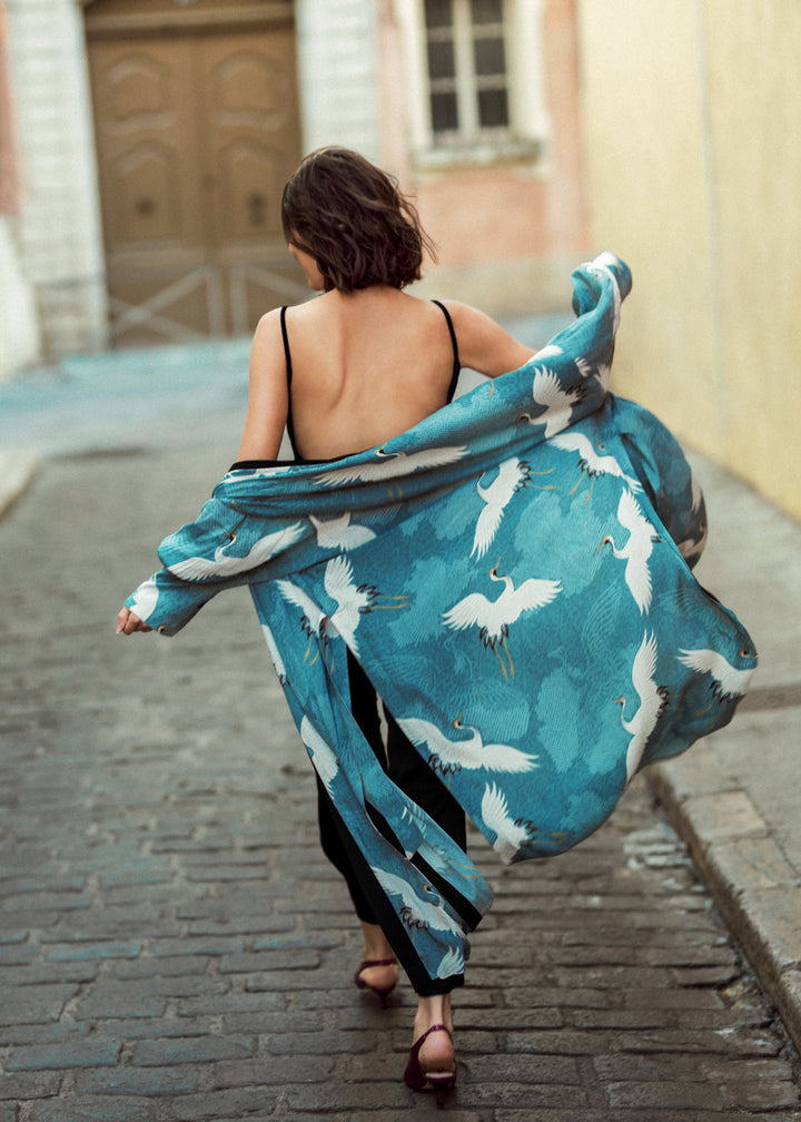Dame Strandkaftan med elegant fuglemotiv og brede ærmer Stilla