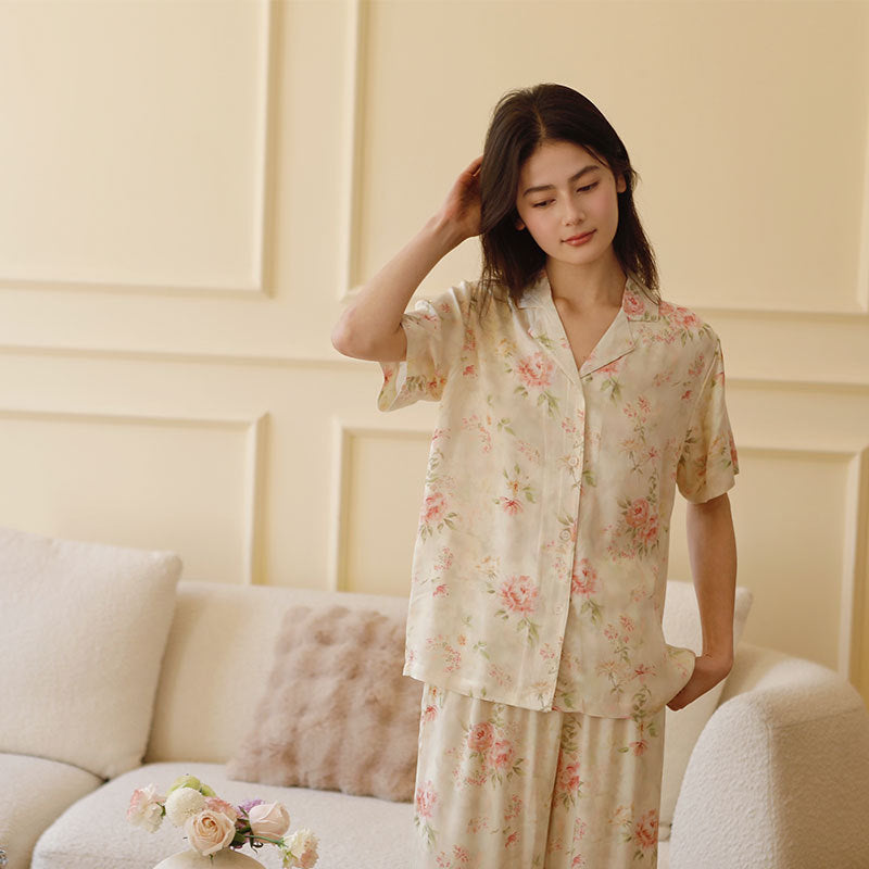 Dame Satin Pyjamas-Sæt med frisk blomsterdesign og elegant snit Stilla