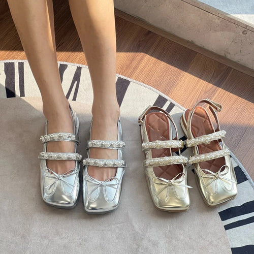 Dame elegante ballerinas med kvadratisk tåform og perleudsmykninger Stilla