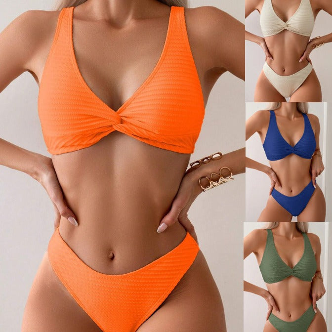 Dame bikini med trendy knudedesign og ribstruktur Stilla