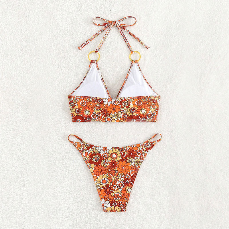 Dame Triangel-Bikini med blomsterdesign og gyldne ringdetaljer Skovae