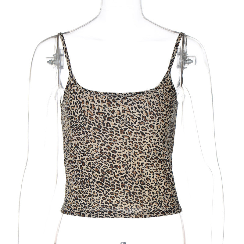 Dame moderne top i leopardmønster med smalle stropper og tætsiddende pasform Stilla