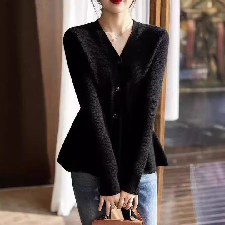 Damernes elegante cardigan med fitted form Stilla