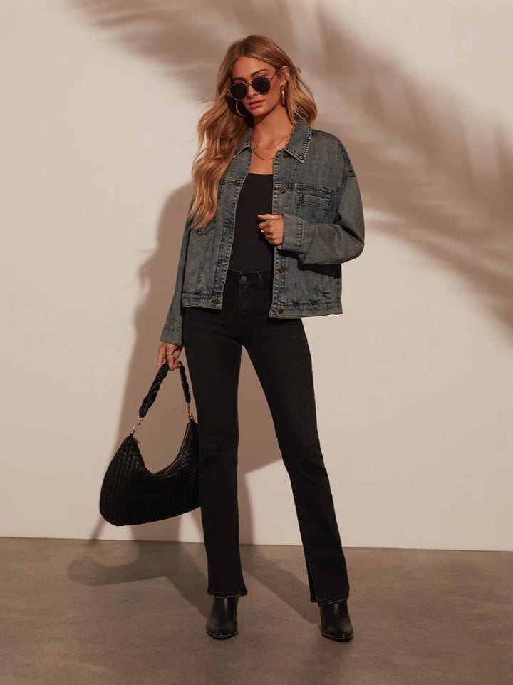 Dame Oversized Denim-jakke i afslappet snit med praktiske lommer Stilla