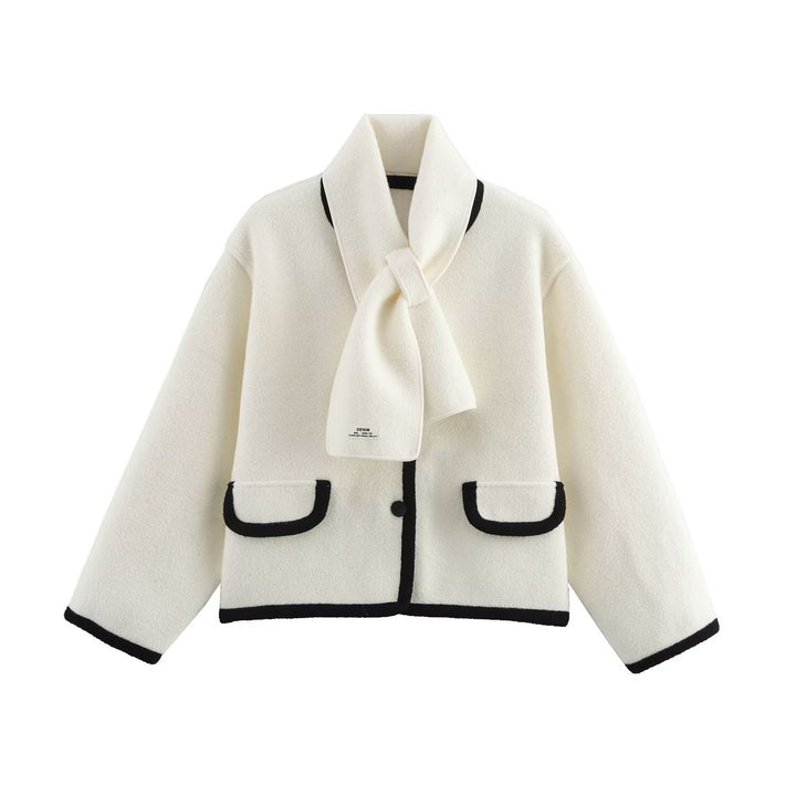 Femme Cozy Hættecardigan med asymmetrisk kant Stilla