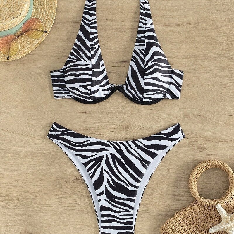 Damebikini med moderne zebra-design og behagelig pasform Stilla