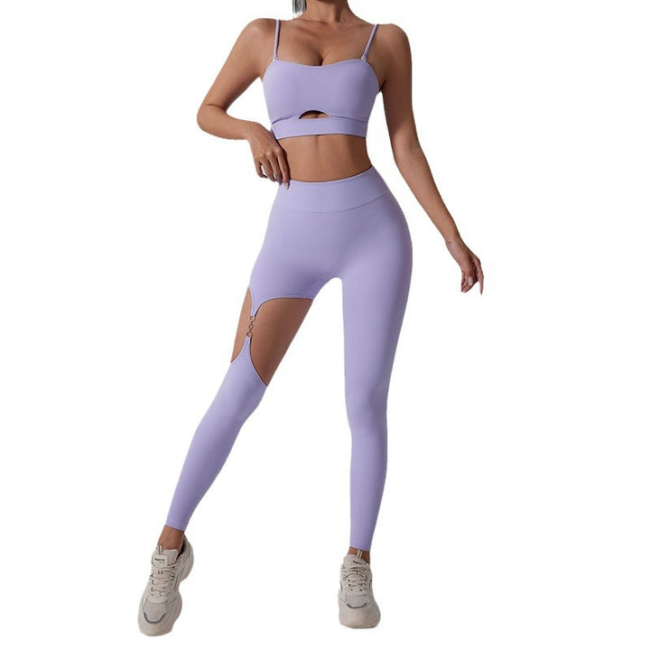Dame sportensemble med trendy cut-out og høj talje Stilla