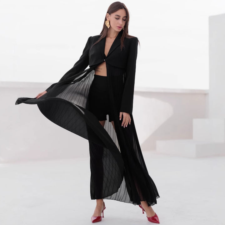 Dame elegant skåret kort blazer- og shorts-sæt med plisserede detaljer Stilla