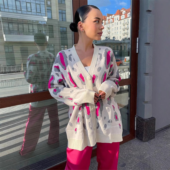 Dame hyggelig Cardigan med farverig Leopardprint Stilla