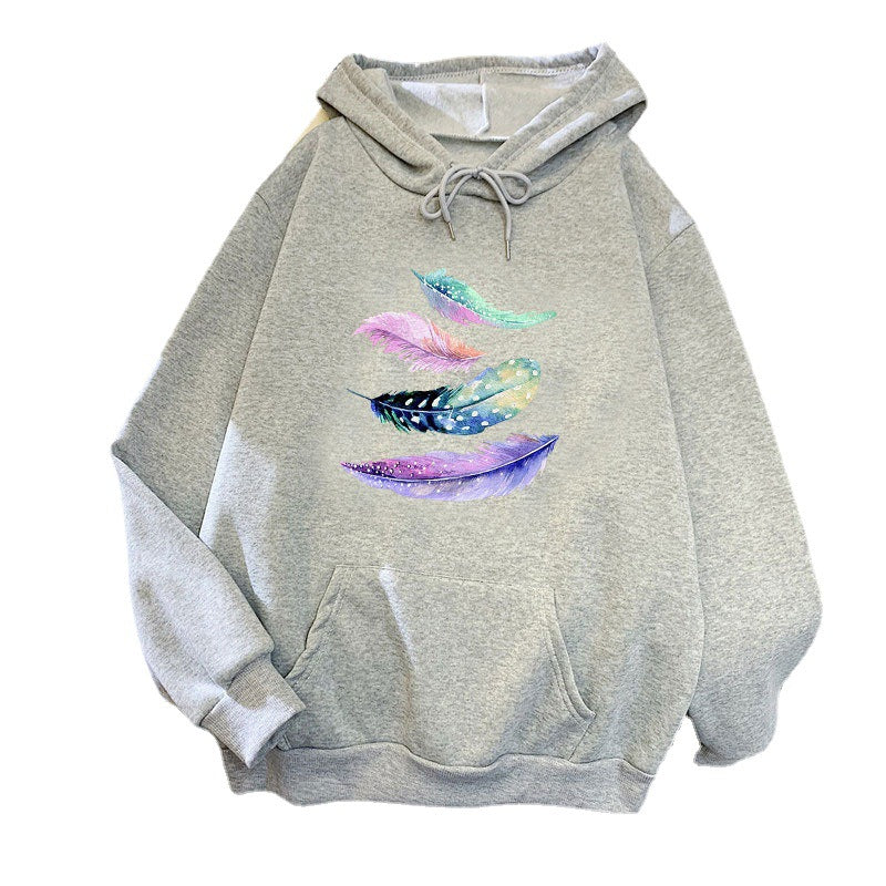 Kvindernes hoodie med kunstnerisk fjer motiv Skovae
