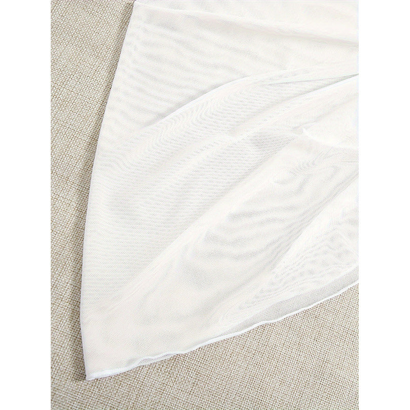 Dame trekant-bikini med blomstrete design og smart sarong Skovae