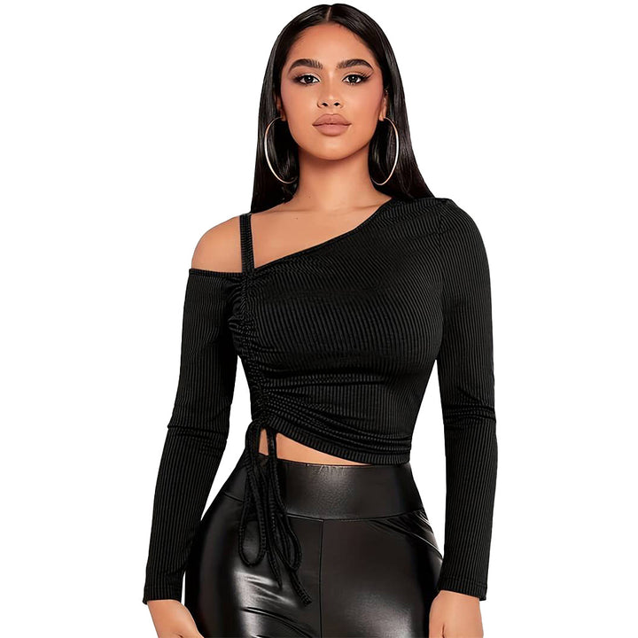 Kvindernes stilfulde crop top med asymmetrisk snit og raffinerede ruffle detaljer Stilla