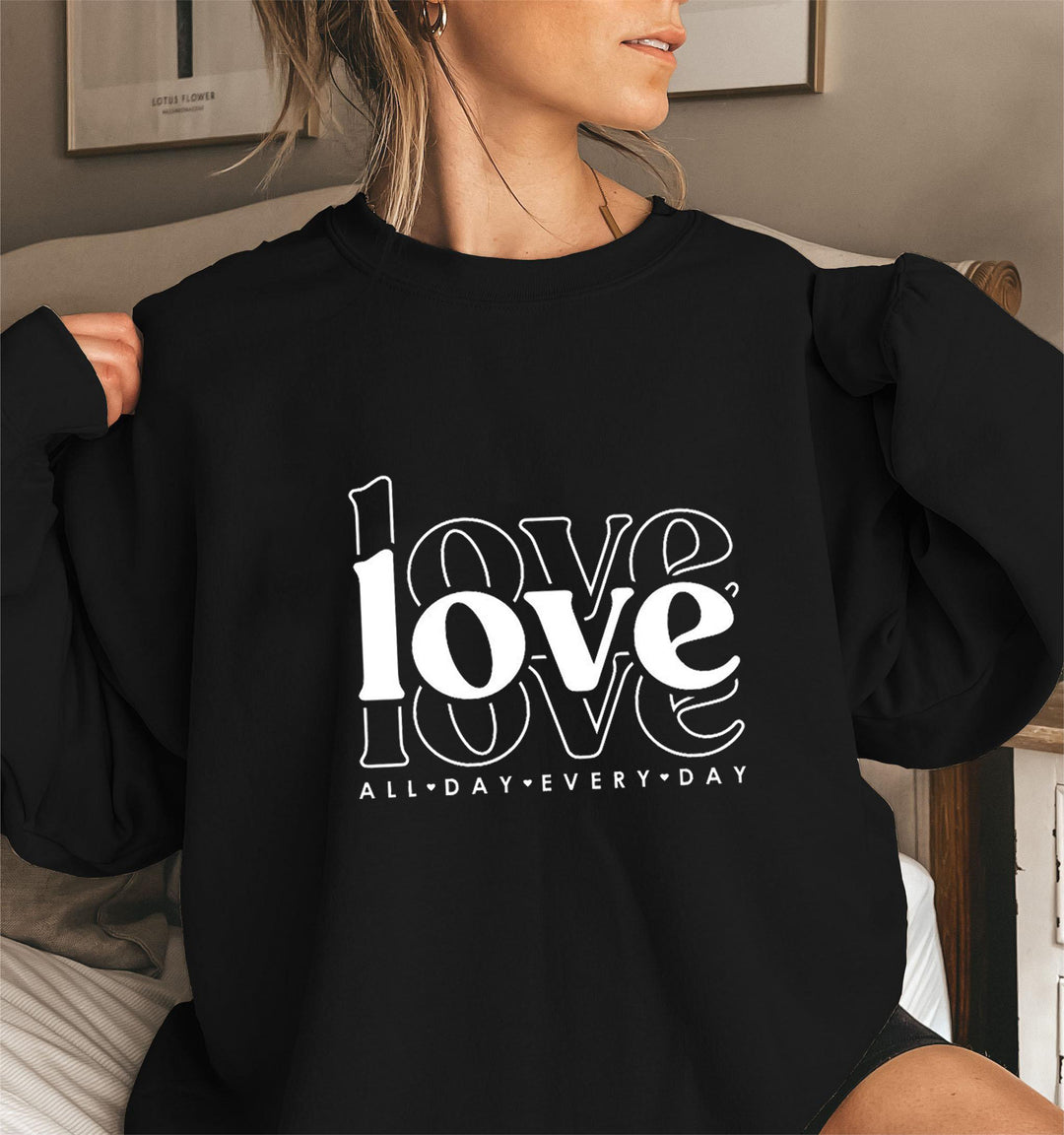 Kvinders sweatshirt med voluminøse ærmer og moderne kærlighedsprint Stilla