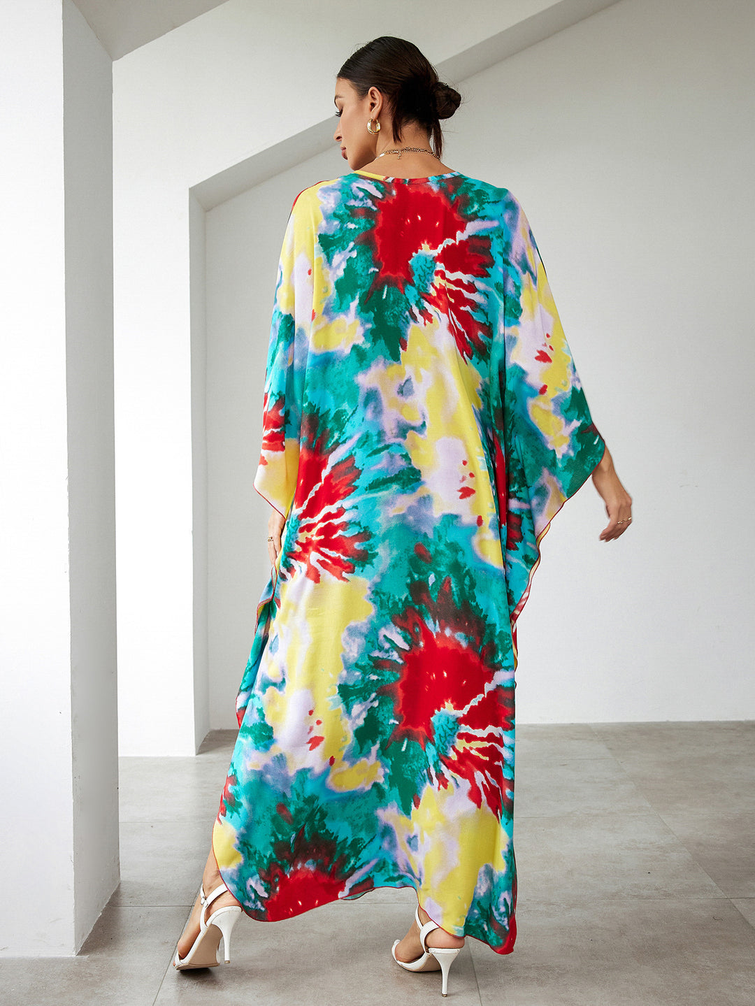 Dame Kaftan med fascinerende farvespil og kunstneriske detaljer Stilla
