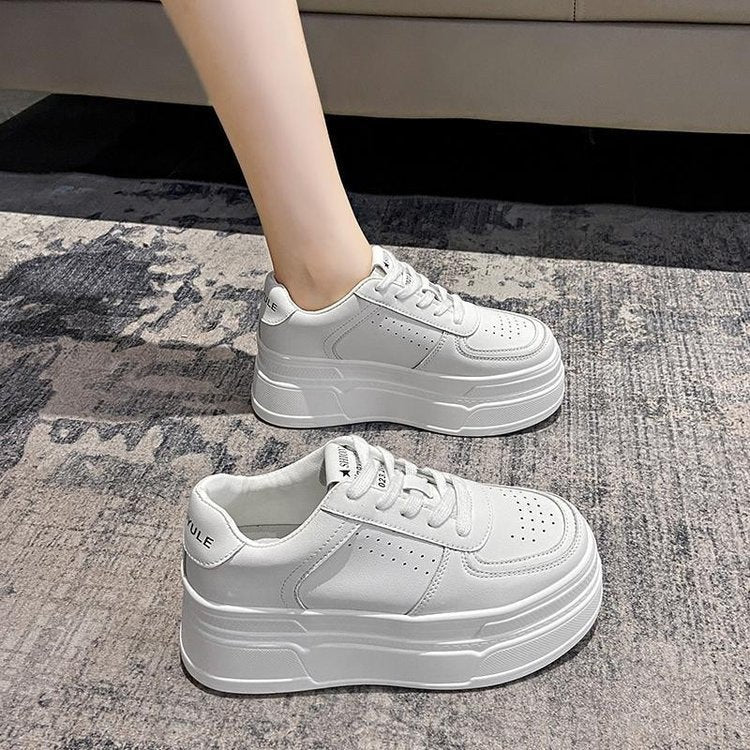 Dame platform sneakers med stødabsorberende såler og åndbar overfladestruktur Stilla