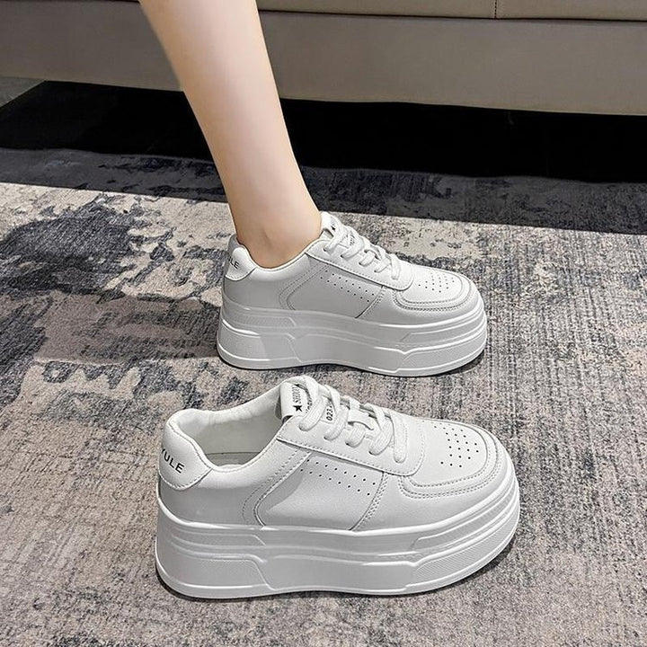 Dame platform sneakers med stødabsorberende såler og åndbar overfladestruktur Stilla