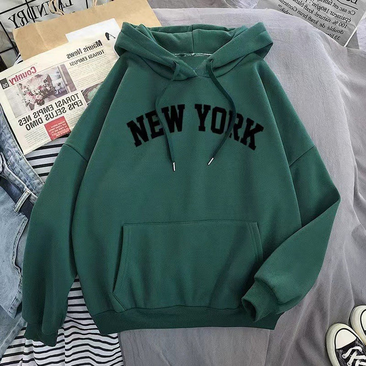Kvinders hoodie med sporty New York print Skovae