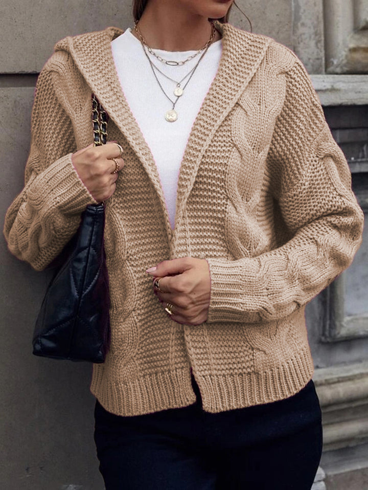 Kvinders chunky strik cardigan med hætte og struktureret kabelmønster Stilla