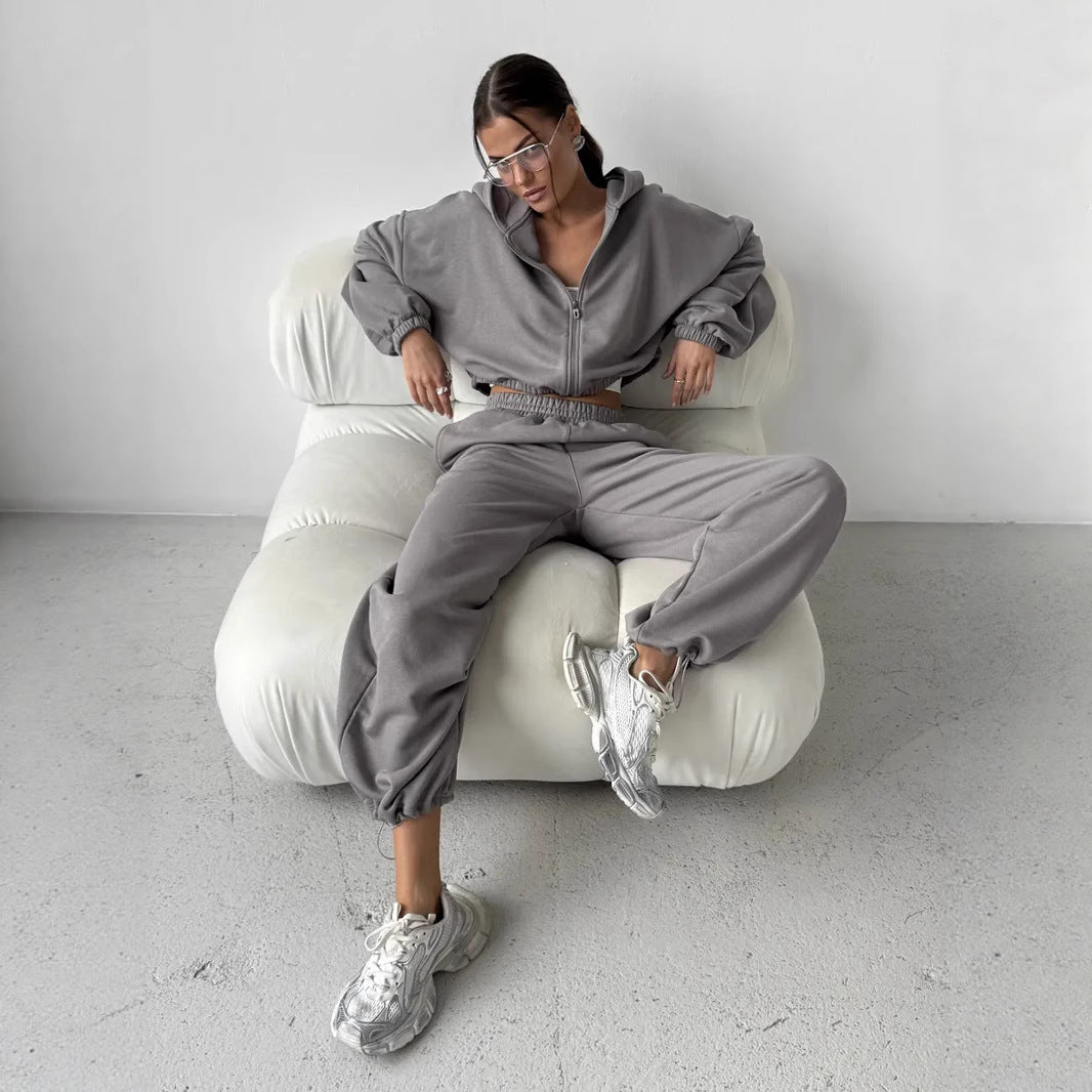 Kvindernes fritidssæt med afslappet oversized jakke og behagelige joggingbukser Skovae