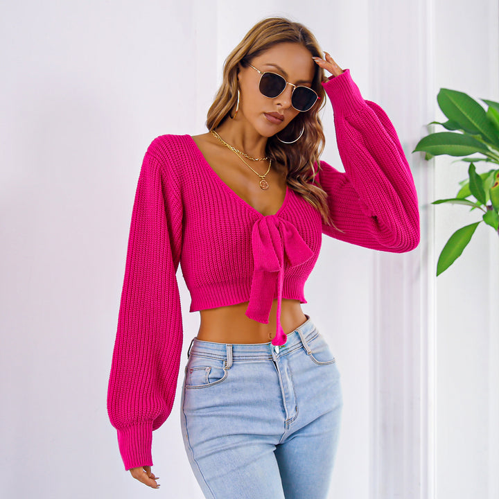 Dame strikket cropped top med V-hals og sløjfedetaljer Stilla