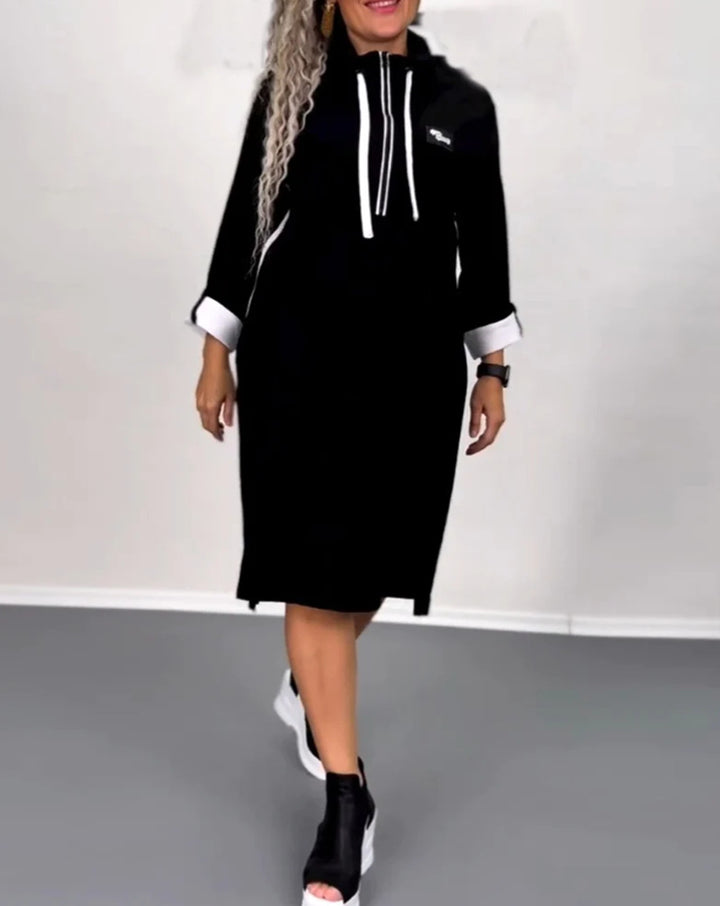 Kvinders hoodie kjole med sidelommer og stilfuld farvekontrast Stilla
