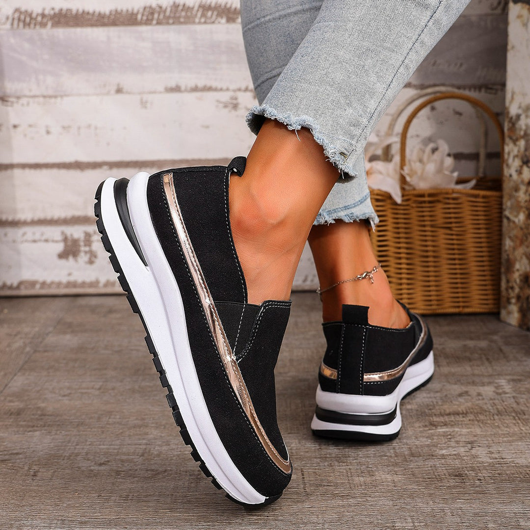 Dame Slip-On Sneakers med polstret sål og elegant metalkant Stilla