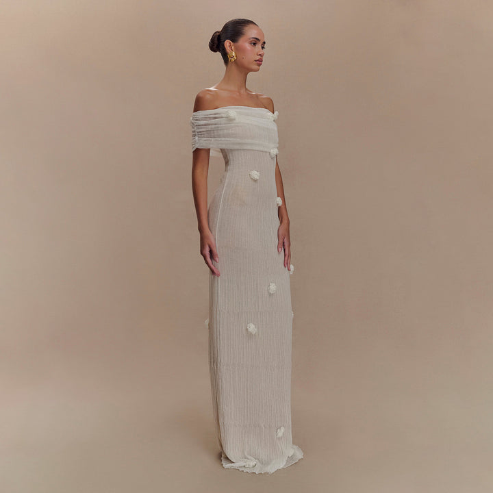 Dame Elegant Maxikjole med Off-Shoulder Snit og floralt Detalje Stilla