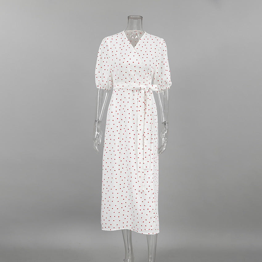 Dame omslagskjole med voluminøse ærmer og trendy polka-prikker Stilla