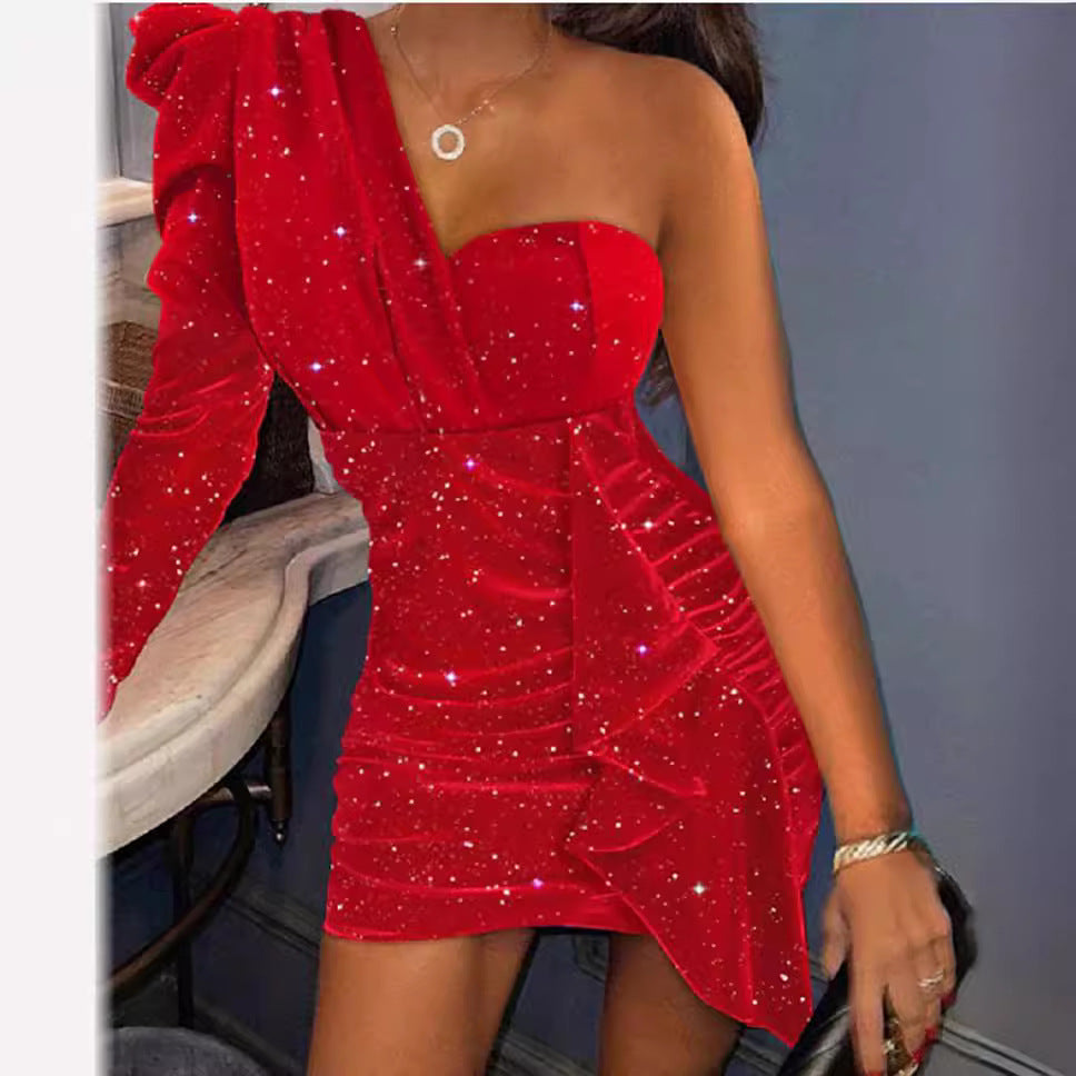 Dame Glamorous Mini-kjole med asymmetrisk udskæring og funklerende stof Stilla