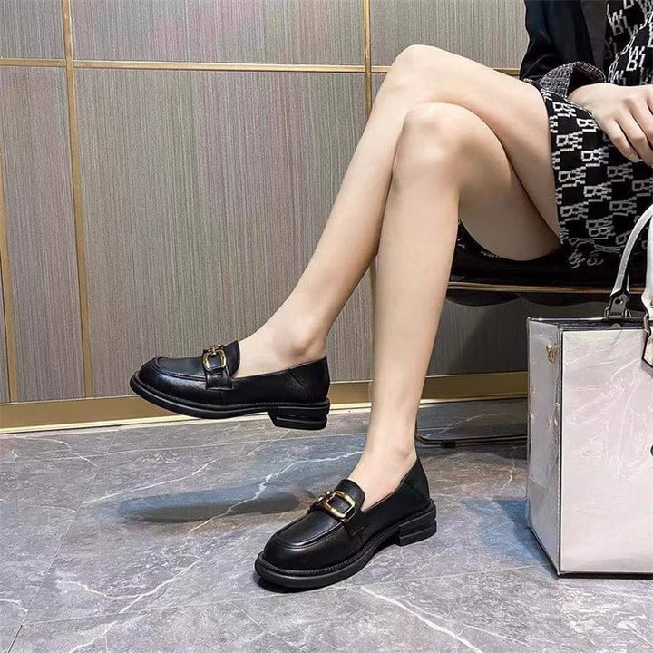 Damer elegante Loafers med mode spænde dekoration og stabil sål Stilla