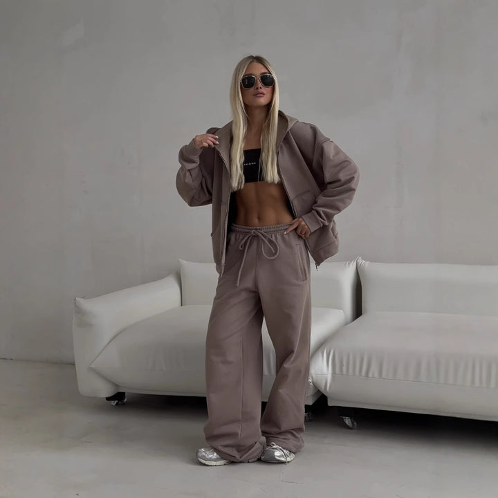 Dame Oversized Hoodie og afslappede fritidsbukser Stilla