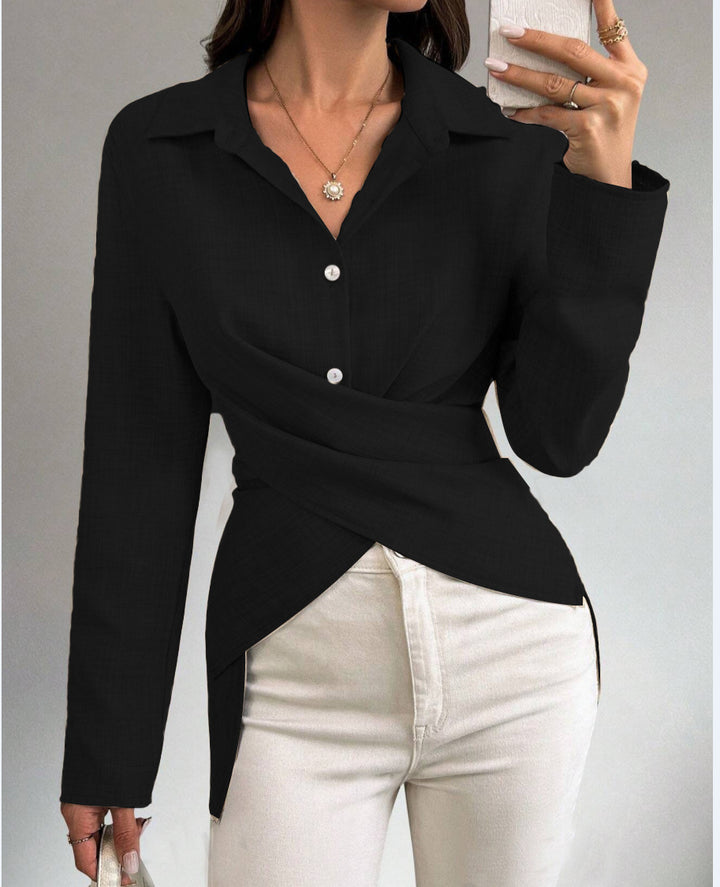 Dame indpakning bluse med elegant krave og raffinerede detaljer Stilla