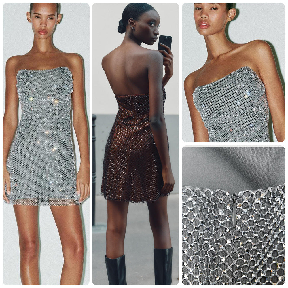 Dame Glitterende Cocktailkjole med Off-Shoulder Design og Funklende Pailletter Skovae