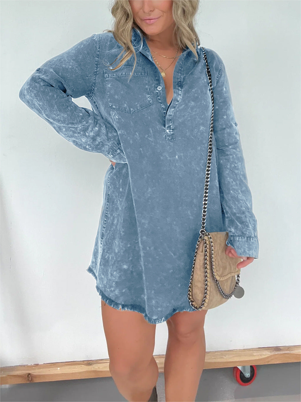 Dame Denim-langærmet kjole med struktureret fløjl-design og knapbar liste Stilla