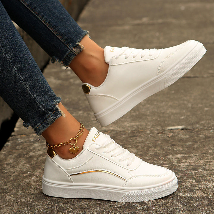 Dame Sneakers med elegante guld accenter og skridsikker sål Stilla