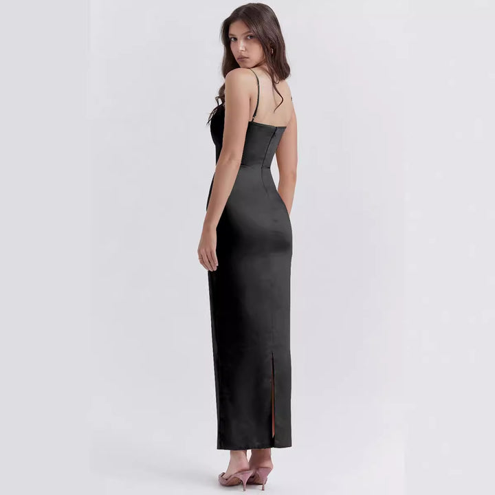 Dame Elegant Maxikjole med smal pasform og luksuriøs satin-finish Stilla