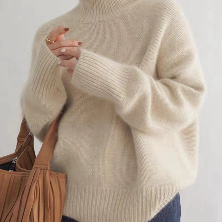 Kvinderne cashmere rullehals sweater med en løs pasform og elegant tekstur Stilla