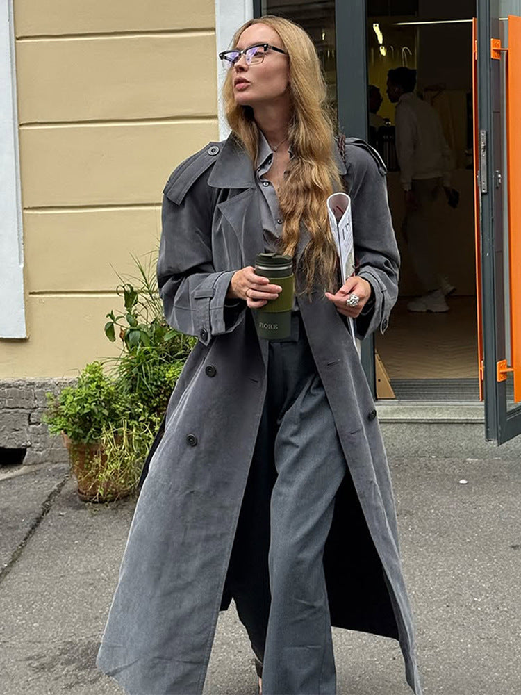 Damer elegant lang trenchcoat med struktureret design og bred krave Stilla