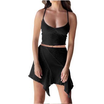 Dame crop-top og legesyg nederdel med asymmetrisk kant Skovae